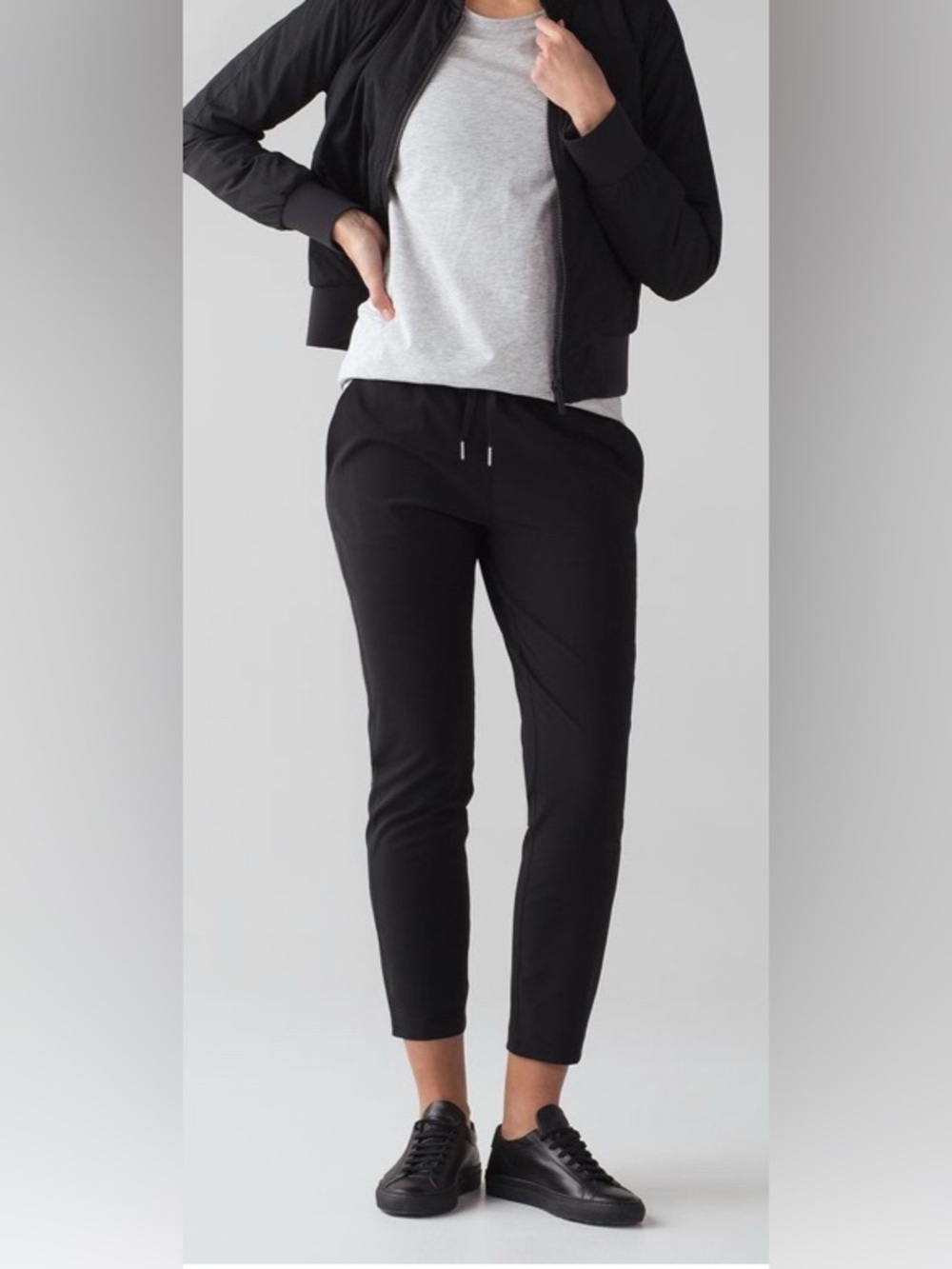 Lululemon Women’s On The Fly Pant in Black Size 2